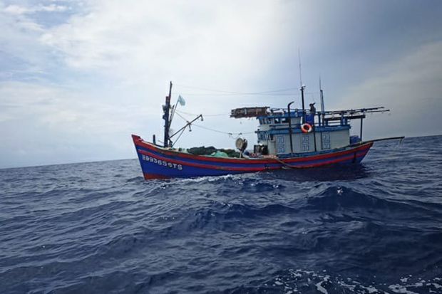 Tni Al Tangkap Kapal Berbendera Vietnam Di Laut Natuna Utara