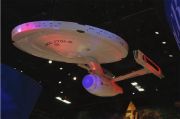 Apakah Kecepatan Cahaya Star Trek Dimungkinkan di Dunia Nyata?