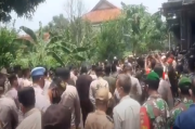 Polisi dan Massa GMBI Ricuh, Eksekusi Rumah di Pekalongan Ditunda