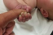 Bayi Ini Lahir dari Bank Sperma HIV Positif Pertama di Dunia