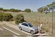 Duh, Pasangan Ini Tertangkap Kamera Google Maps Ngeseks di Pinggir Jalan