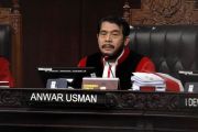 Lamar Adik Presiden Jokowi, Anwar Usman Disarankan Mundur dari Ketua MK