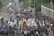 Mahasiswa Kepung DPR, Lalu Lintas di Senayan Gunakan Jalur Transjakarta