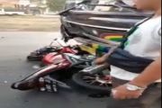 Mengantuk, Pemudik Bermotor Terluka Parah Usai Hantam Bus Pariwisata di Banyumas