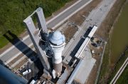 Jelang Uji Peluncuran ke ISS, Kapsul Starliner Boeing Sudah Bertengger di Atas Roket Atlas V