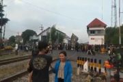 Mencekam! Bentrok 2 Perguruan Silat Pecah di Madiun, Massa Saling Serang Pakai Batu