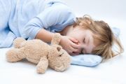 Penyebab Anak Tidur Mendengkur dan Cara Menghilangkannya