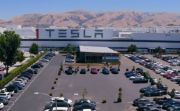 Tesla Dituntut Investor Terkait Pelecehan Seksual di Tempat Kerja