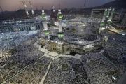Negara yang Warganya Pernah Dilarang Arab Saudi untuk Haji karena Konflik Politik