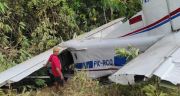 Cuaca Buruk, Pesawat AMA Mendarat Darurat di Jalanan Keerom Papua