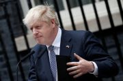 PM Inggris Johnson Anggap Jabatan Lamanya Mirip Dipenjara dalam Kondom Baja