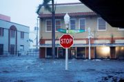Badai Ian Terjang Pantai Teluk Florida, 2 Juta Penduduk Tanpa Listrik