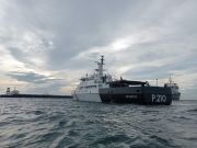 Kapal Tanker Pengangkut 284.429 Ton Minyak Kandas di Selat Singapura