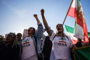 Demonstran Iran Serukan Aksi Mogok Tiga Hari