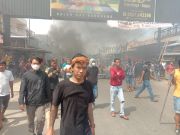 Mencekam! Relokasi Pasar Rengasdengklok Ricuh, Polisi dan Warga Terluka