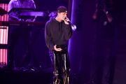 Justin Bieber Jual Katalog Musik Rp3 Triliun untuk Tutupi Utang Imbas Konser Dibatalkan