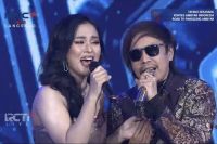 Top 3 Kontes Ambyar Indonesia 2024, Resty Duet dengan Band Radja