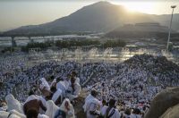 1.300 Jemaah Haji Wafat Terkena Heat Stroke saat Puncak Haji, Begini Gejalanya