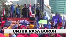 Unjuk Rasa Ratusan Buruh Korban PHK di Surabaya Menuntut Keadilan