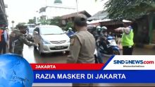 Petugas Razia Protokol Kesehatan Di Jakarta