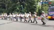 Polisi Kerahkan Brimob Jaga Polda Metro Jaya