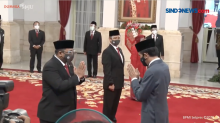 Presiden Memberikan Ucapan Selamat Kepada Menteri dan Wamen Baru