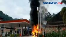 Detik-detik Minibus Terbakar Saat Isi BBM di SPBU Bua, Toraja Utara