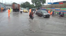 Hujan Sejak Pagi, Air Genangi Jalan di Tanjung Priok