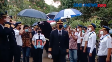 Suasana Haru Menyelimuti Pemakaman Jenazah Pilot Afwan
