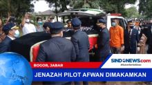 Isak Tangis Istri Almarhum Kapten Afwan Mengiringi Pemakaman Jenazah