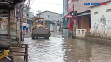 Banjir di Pasar Kambing Kemang, Akses Jalan Lumpuh