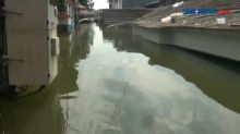 Banjir 3 Meter Masih Rendam Perumahan Periuk Permai