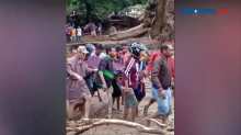 Puluhan Rumah Rusak Diterjang Banjir Bandang NTT, 20 Orang Ditemukan Meninggal
