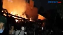 Video 8 Rumah Semi Permanen di Jaksel Habis Terbakar
