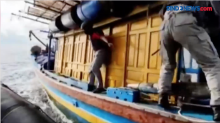 Detik-Detik Bakamla Tangkap Kapal Pencuri Ikan Asal Vietnam