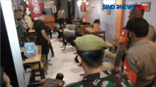Satgas Covid-19 Bubarkan Belasan Pemuda yang Berkerumun di Kafe