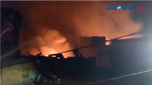 Kebakaran di Tambora, 20 Unit Mobil Damkar Dikerahkan