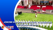 Jokowi Kukuhkan Anggota Paskibraka di Istana Negara