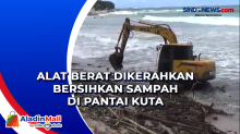 Alat Berat Dikerahkan Bersihkan Sampah di Pantai Kuta