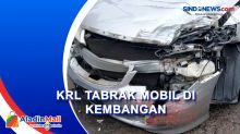 Terobos Perlintasan KA, Mobil Sedan Ditabrak KRL Commuter Line di Kembangan