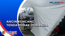 Angin Kencang di Pantai Manakarra Mamuju, Tenda Pekan Olahraga Provinsi Roboh