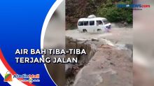 Air Bah Terjang Jalan Provinsi di Madina, Warga dan Pengendara Dibuat Kaget