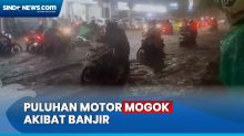 Puluhan Motor Mogok di Bekasi Timur Akibat Hujan Deras Mengguyur Bekasi