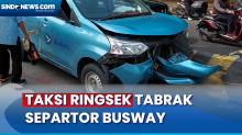 Berusaha Hindari Mobil, Taksi Ringsek Tabrak Separtor Bus Transjakarta di Jakarta Selatan