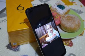 Kamera Depan realme 6 Series Bikin Unggahan Foto Selfie di Rumah Maksimal
