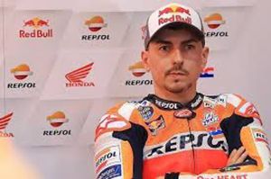 Lorenzo Sesumbar Bisa Kalahkan Marquez Jika Dipertahankan Ducati