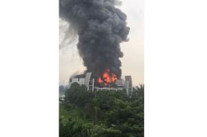 Terjebak Kebakaran Gereja Christ Cathedral, Satpam Jatuh Pingsan