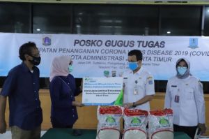 BPJS Naker Jakarta Timur Salurkan Bantuan Beras 2 Ton kepada Pekerja Korban PHK