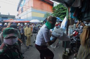 Warga Tumpah Ruah di Pasar Anyar Bogor, 4 Orang Disebut Reaktif Covid-19