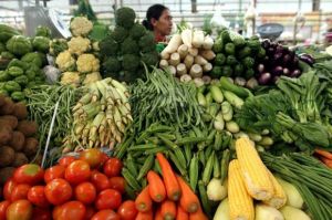 Viral Pedagang Buang Sayuran, Ini Kata Kementan